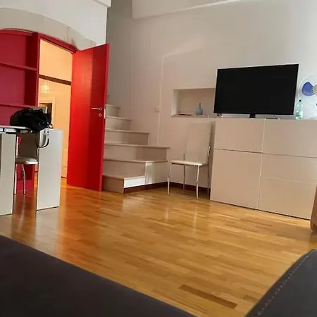 Isonzo 15 Apartament Noci